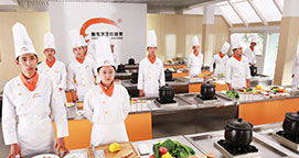 山東新東方中餐學(xué)院 新東方烹飪學(xué)院旗艦院校 山東新東方烹飪學(xué)院 山東濟(jì)南西點(diǎn)西餐培訓(xùn)學(xué)校 山東濟(jì)南新東方烹飪學(xué)校 學(xué)蛋糕面包裱花師 翻糖 烘焙 甜點(diǎn) 飲料