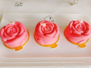 余香西點(diǎn)蛋糕培訓(xùn)學(xué)校做的甜品臺,就是要這樣迷死個人啊