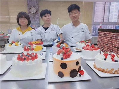 探索西點藝術之旅 南充百甲蛋糕培訓學校與陽江西點學校